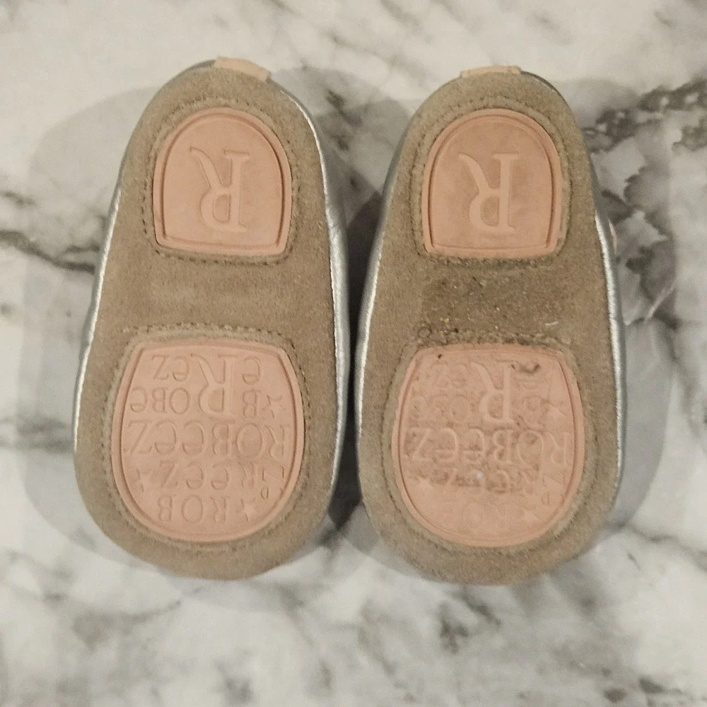 Robeez Baby Girl Crib Shoes 3-6 Months‎ Silver Pink Bow Easter Church Dress